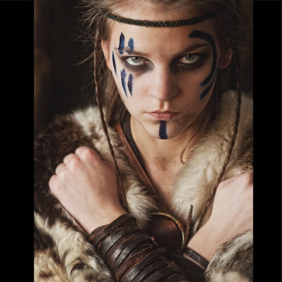 Raven - Picture 8 of 8